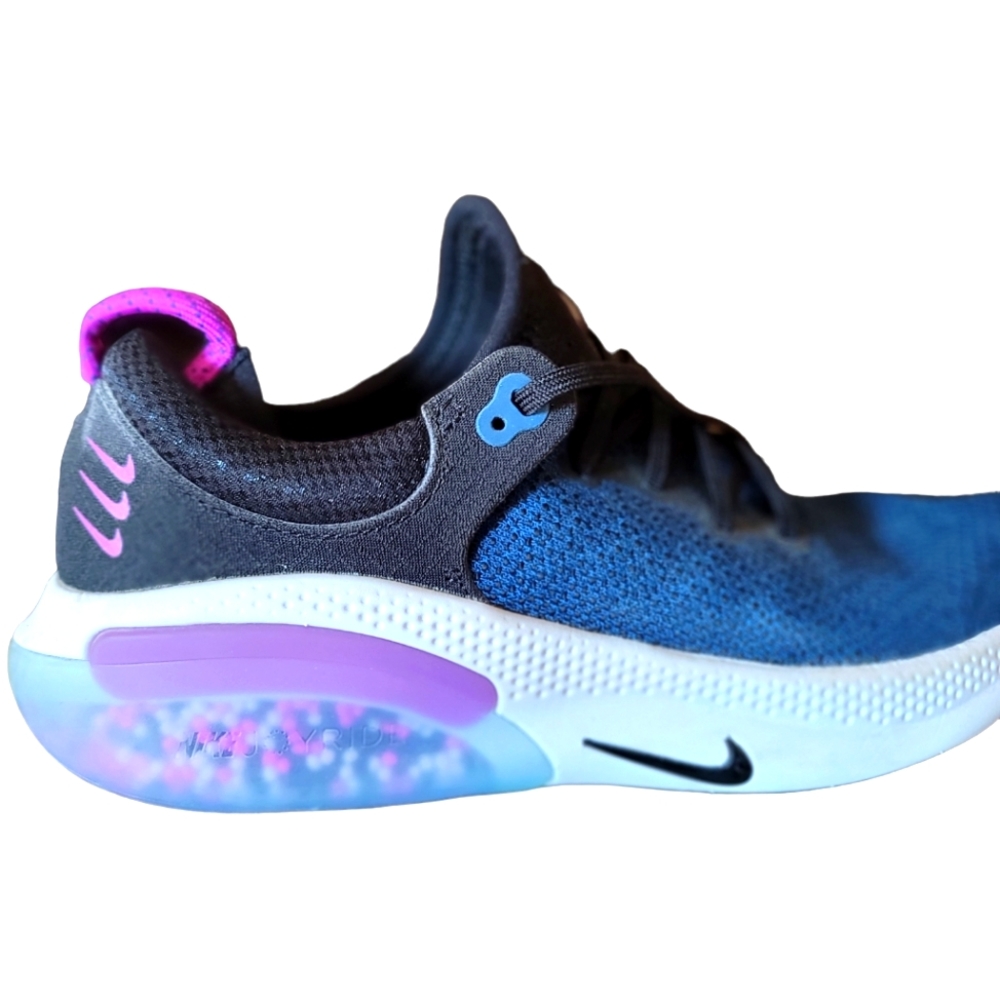 NWOT Women's Nike Running Shoes